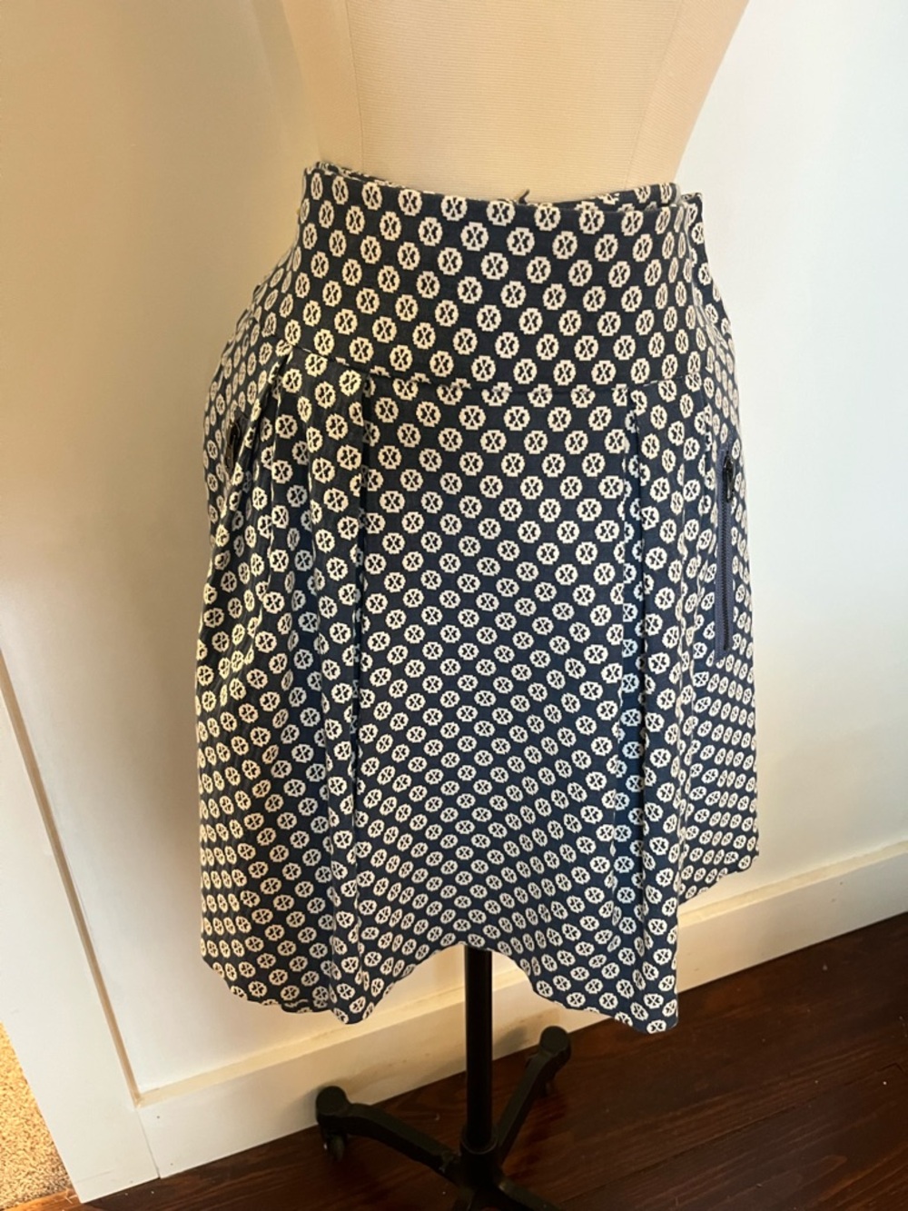 Anthropologie Navy and White Circle-Print Skater Skirt